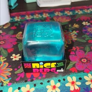 Nice Berg Super Squish - Teal Blue